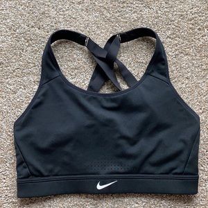 Nike pro sports bra- high support